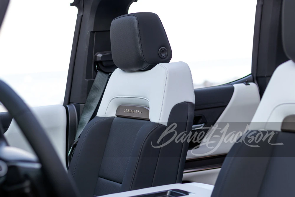 2022 GMC Hummer EV - Image 9 of 18