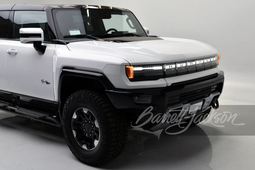 2022 GMC Hummer EV - Image 30 of 31