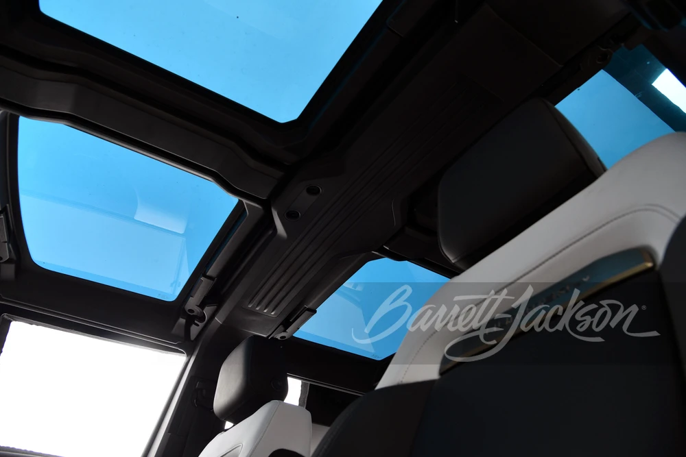 2022 GMC Hummer EV - Image 8 of 31