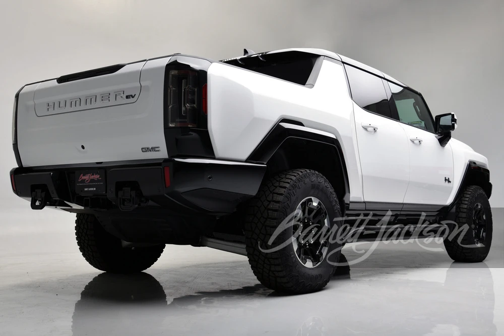 2022 GMC Hummer EV - Image 2 of 31