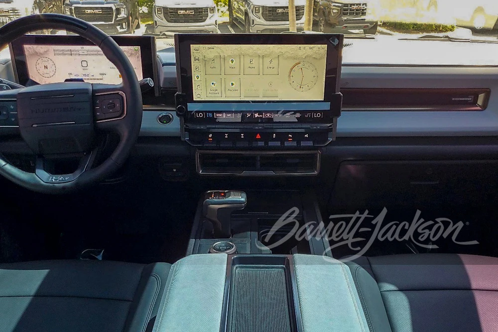 2022 GMC Hummer EV - Image 6 of 12