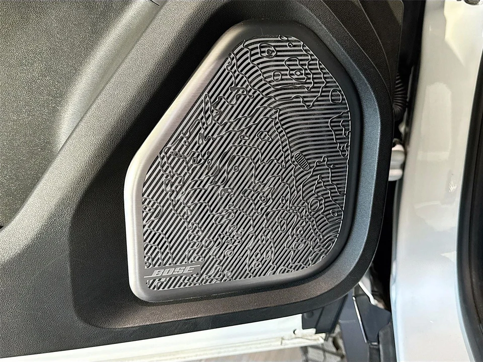 2022 GMC Hummer EV - Image 18 of 21
