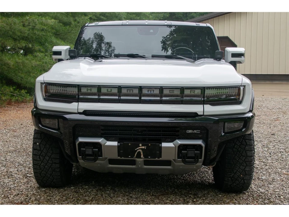 2022 GMC Hummer EV - Image 2 of 31