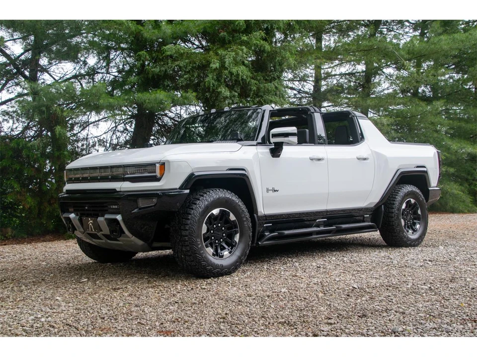 2022 GMC Hummer EV - Image 3 of 31