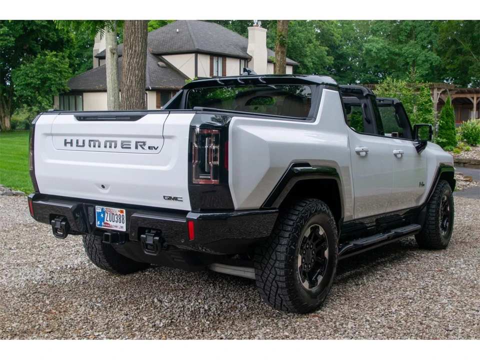2022 GMC Hummer EV - Image 5 of 31