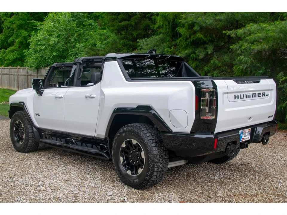 2022 GMC Hummer EV - Image 6 of 31