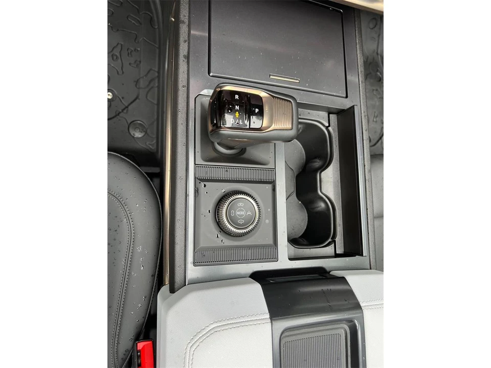 2022 GMC Hummer EV - Image 18 of 31