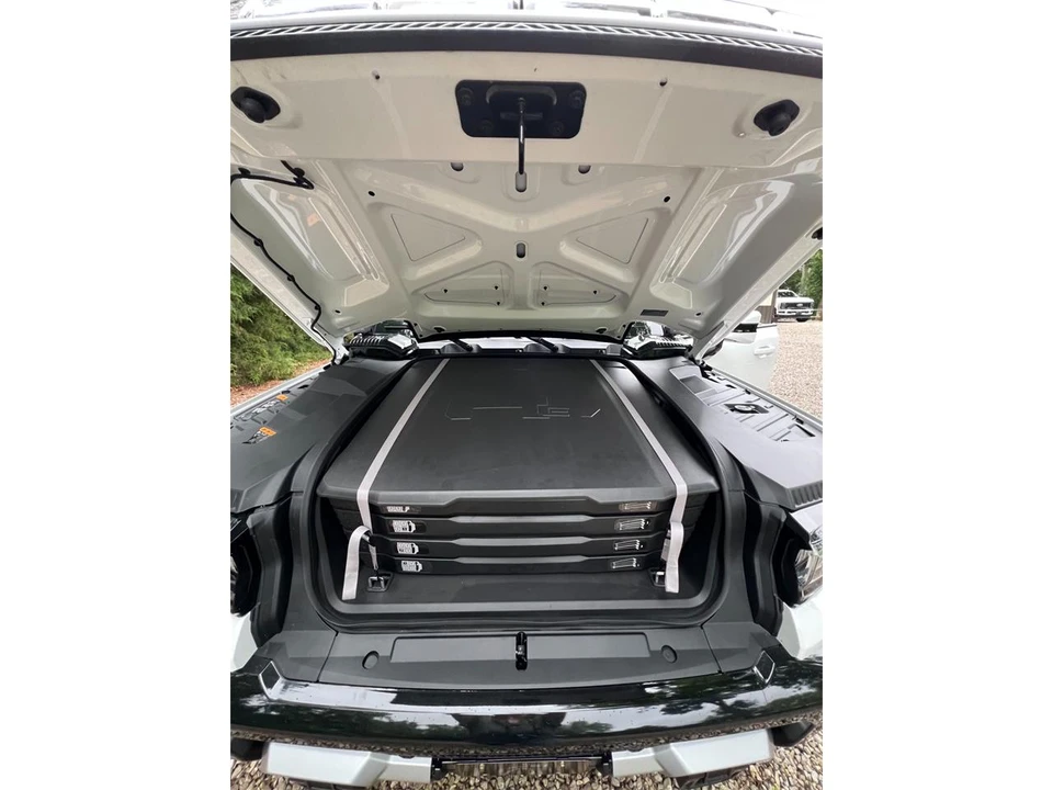 2022 GMC Hummer EV - Image 23 of 31