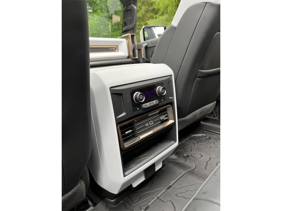 2022 GMC Hummer EV - Image 27 of 31