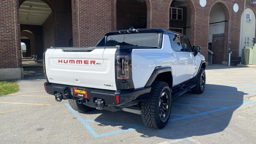 2022 GMC Hummer EV - Image 5 of 15