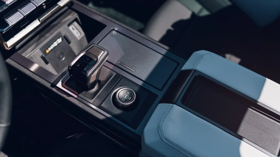 2022 GMC Hummer EV - Image 8 of 14