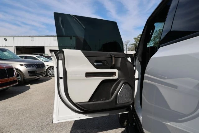 2022 GMC Hummer EV - Image 7 of 21