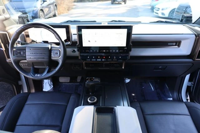 2022 GMC Hummer EV - Image 10 of 12