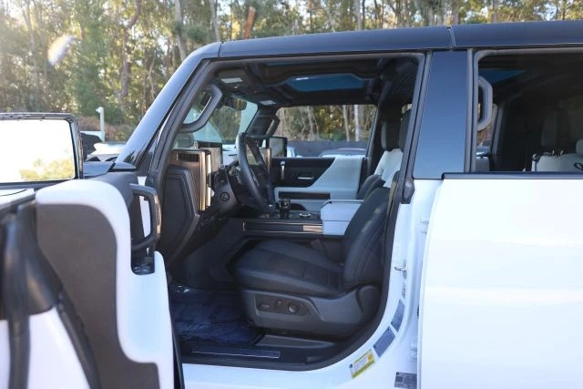 2022 GMC Hummer EV - Image 7 of 12