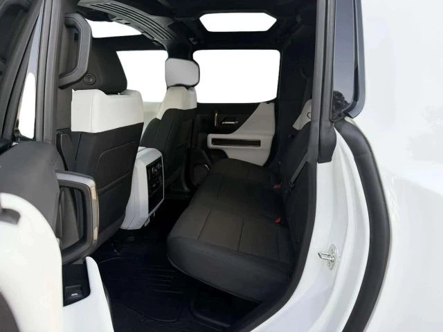 2022 GMC Hummer EV - Image 15 of 21