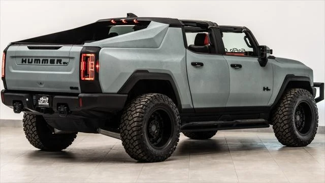2022 GMC Hummer EV - Image 15 of 21