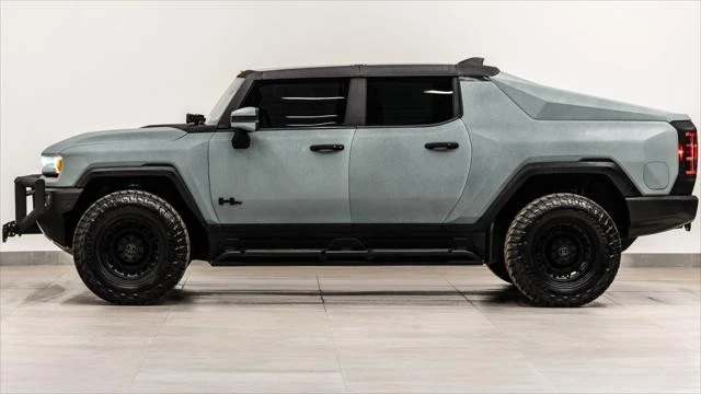 2022 GMC Hummer EV - Image 16 of 21