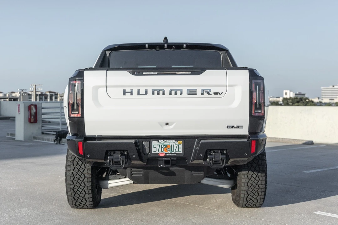 2022 GMC Hummer EV - Image 5 of 31