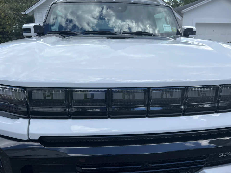 2022 GMC Hummer EV - Image 21 of 31