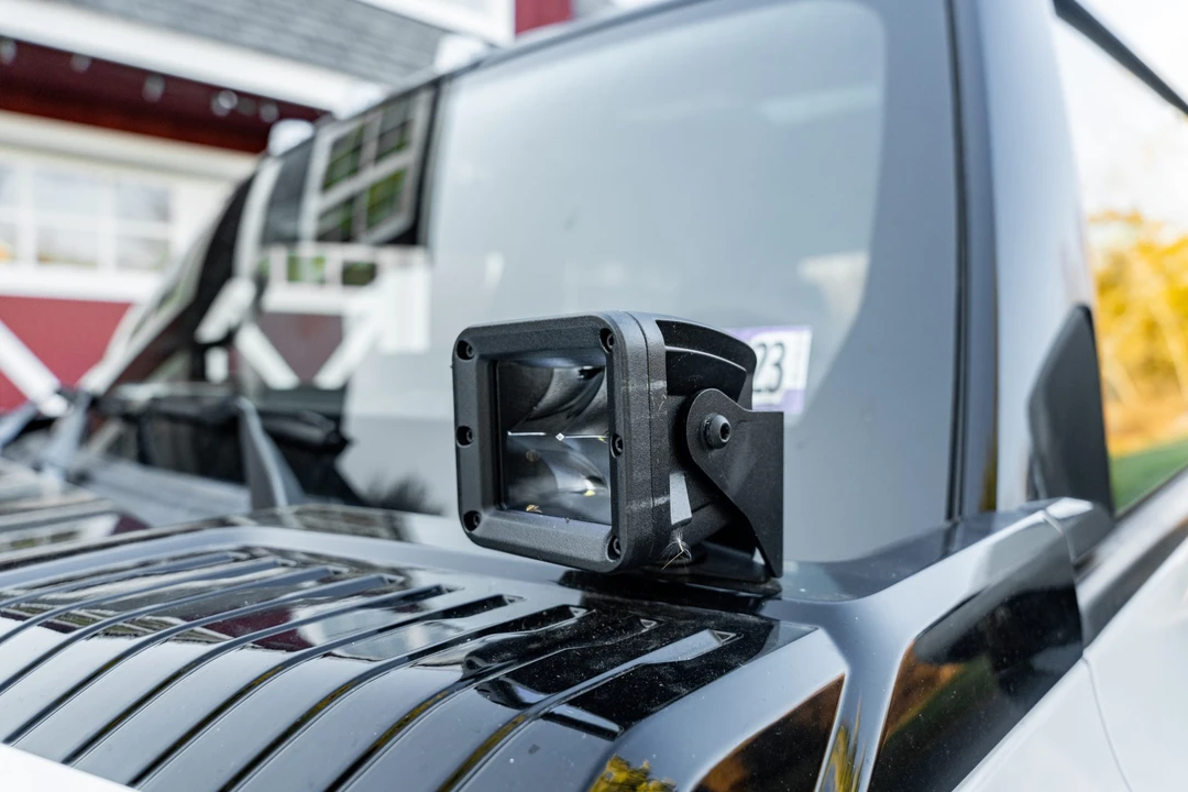 2022 GMC Hummer EV - Image 15 of 31