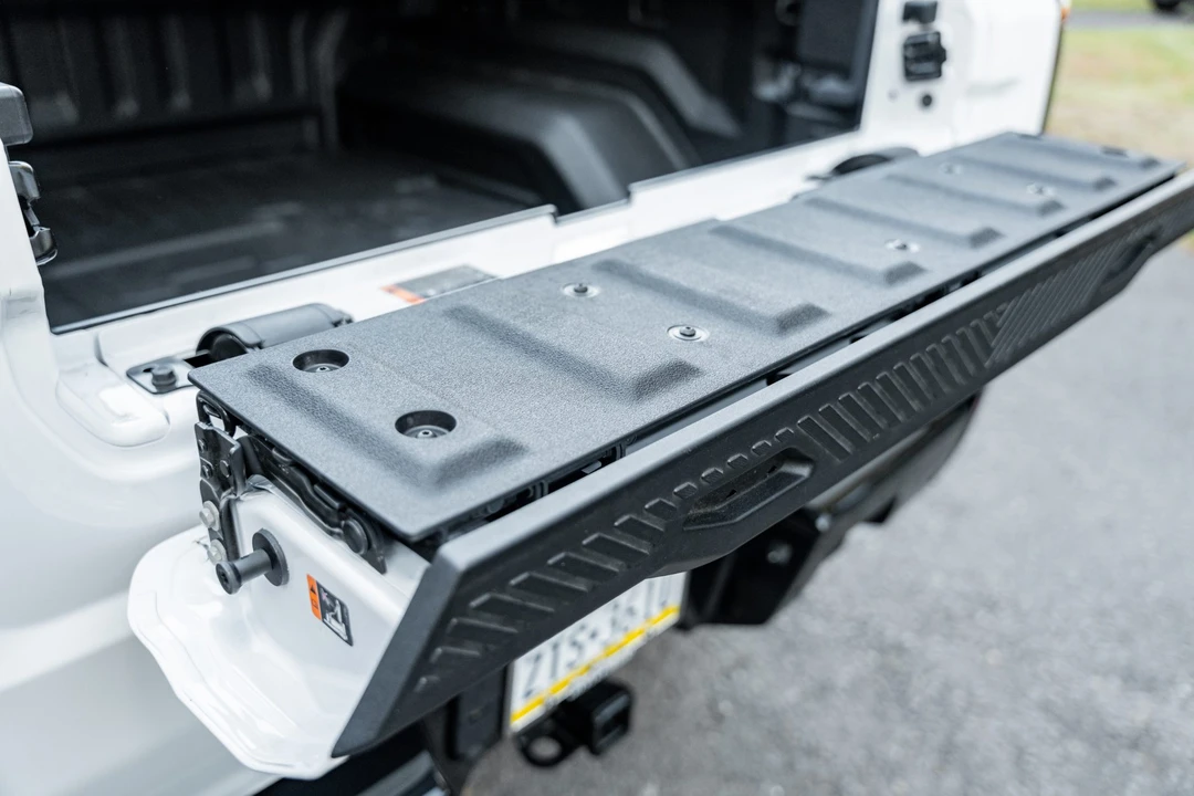 2022 GMC Hummer EV - Image 28 of 31