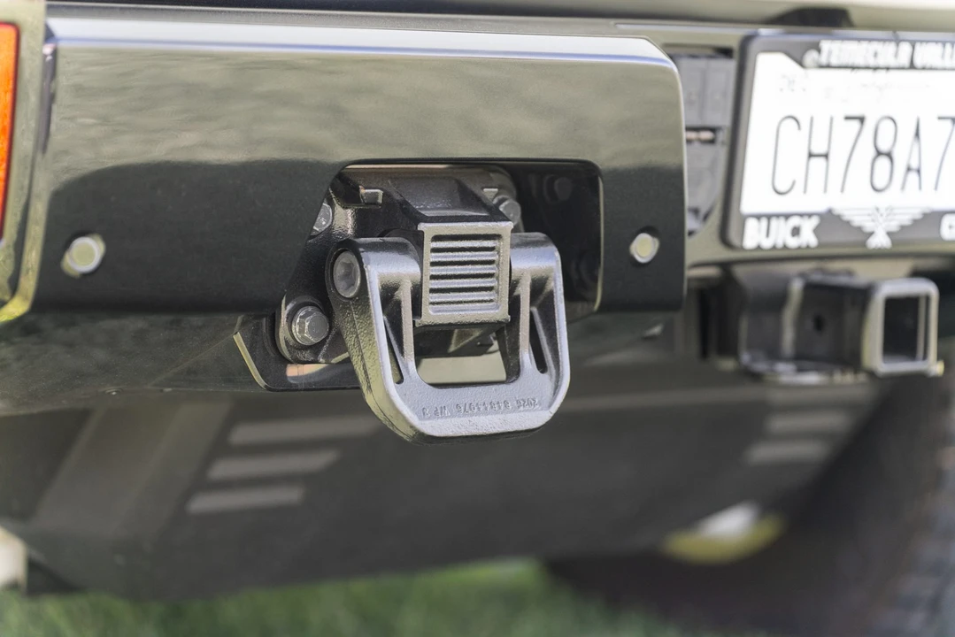 2022 GMC Hummer EV - Image 29 of 31