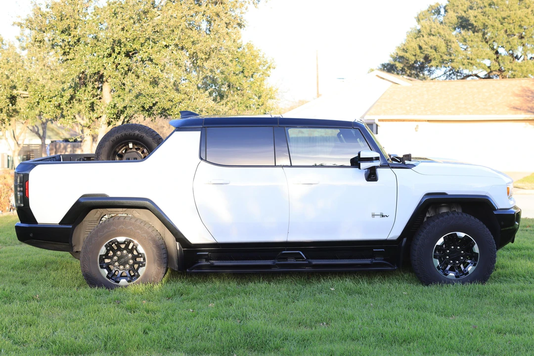 2022 GMC Hummer EV - Image 3 of 31