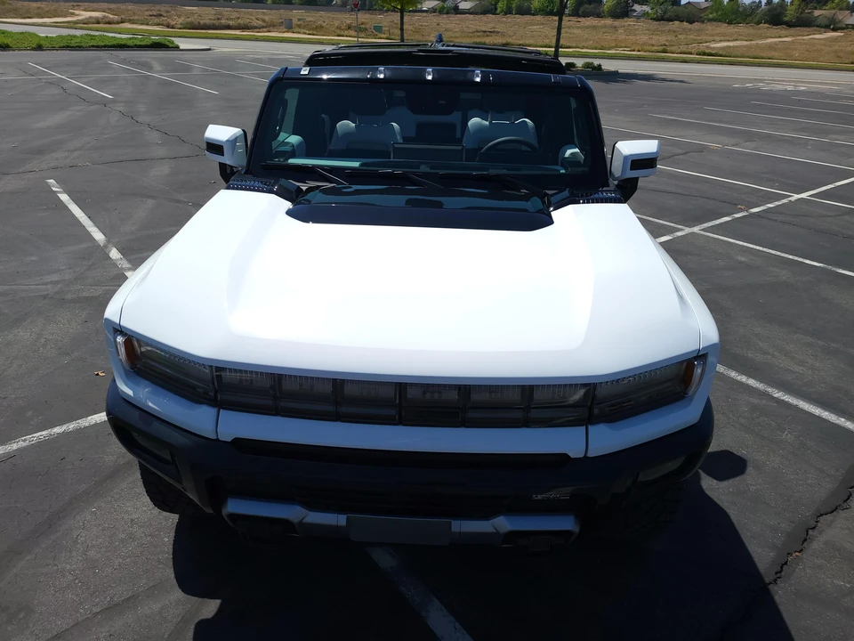 2022 GMC Hummer EV - Image 7 of 31