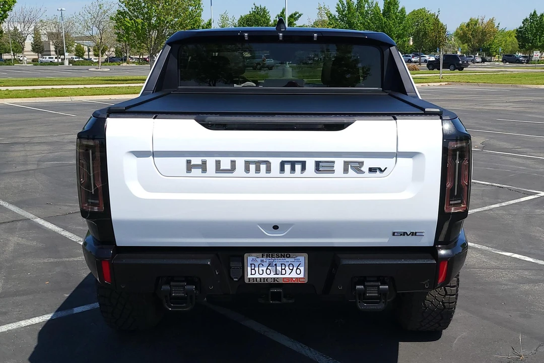 2022 GMC Hummer EV - Image 5 of 31