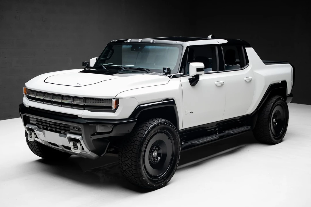 2022 GMC Hummer EV - Image 5 of 31