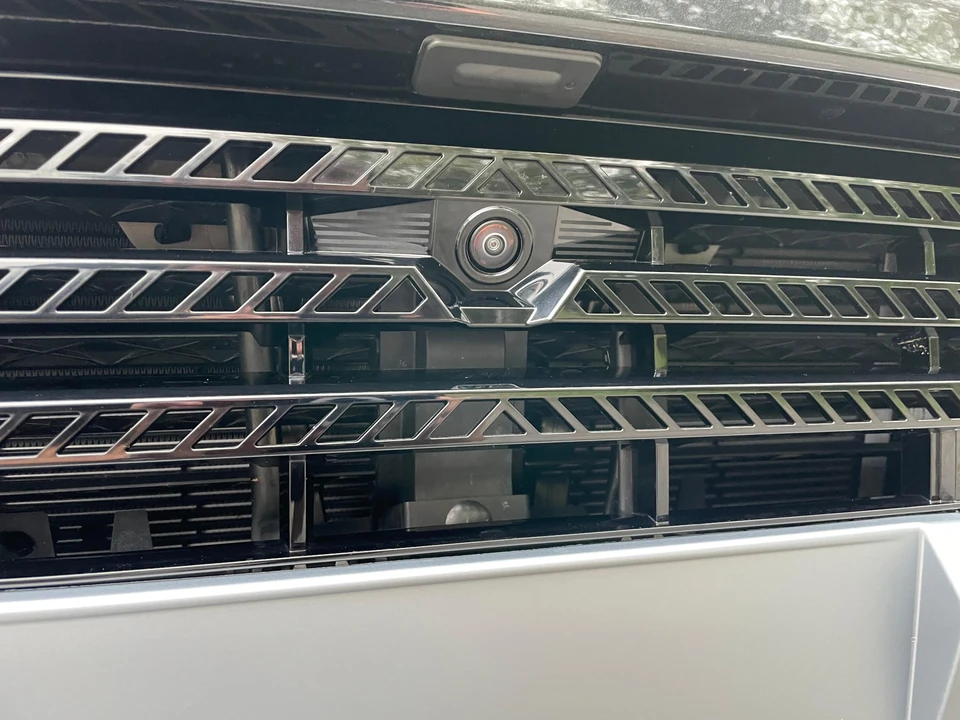 2022 GMC Hummer EV - Image 26 of 31