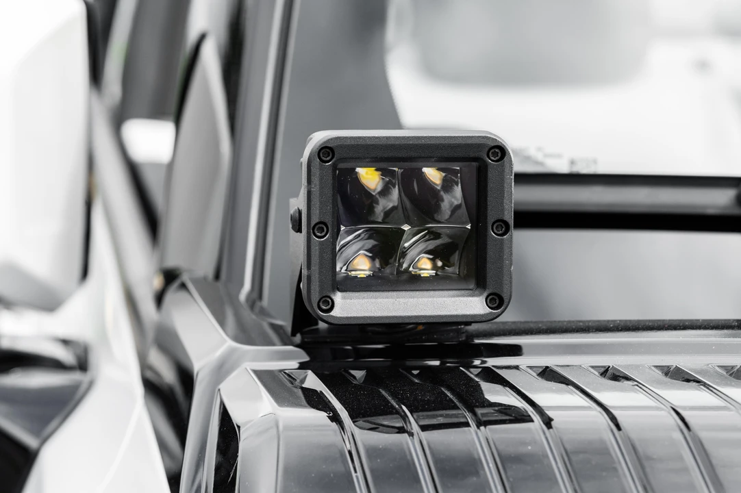 2022 GMC Hummer EV - Image 17 of 31