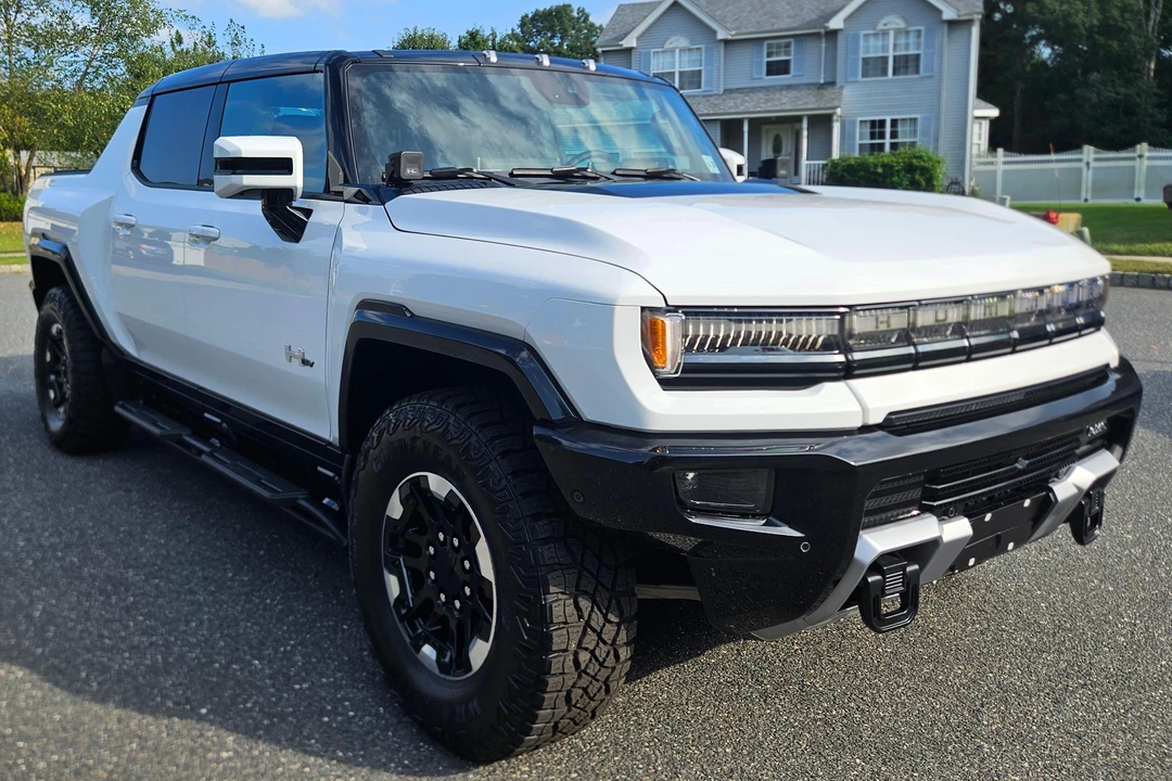 2022 GMC Hummer EV - Image 3 of 31