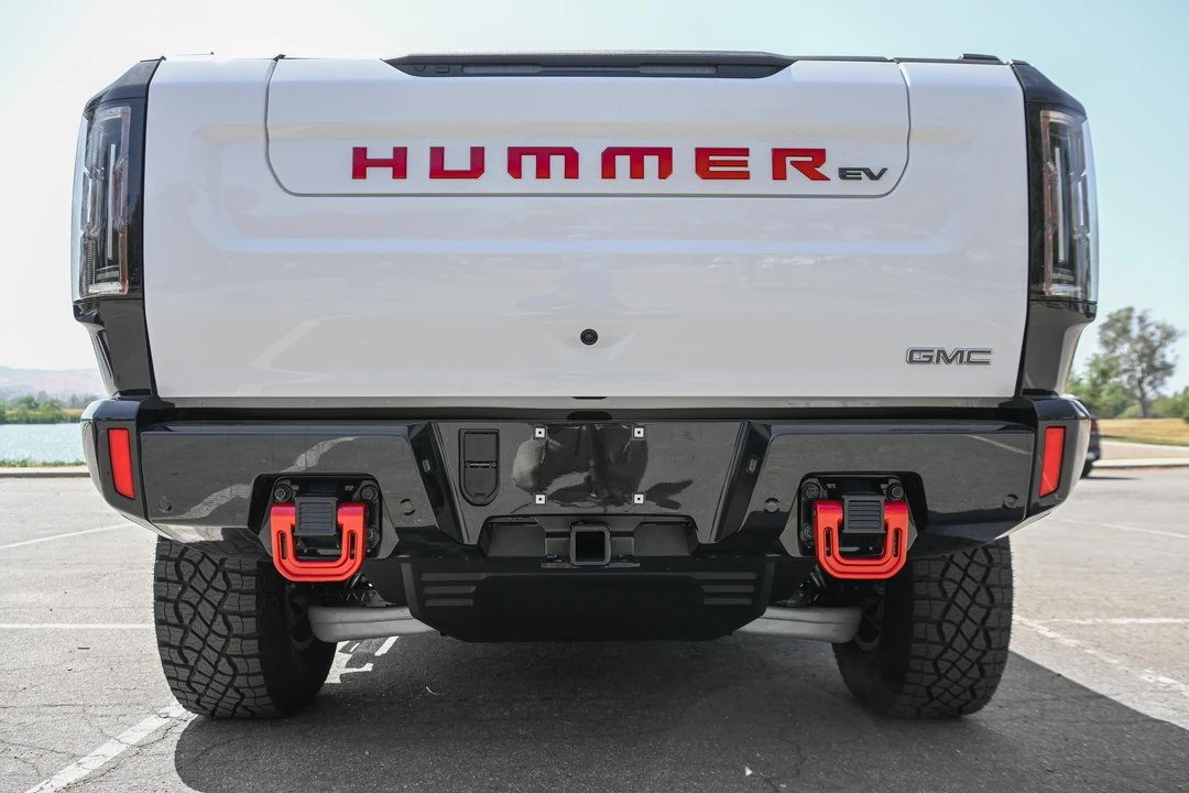 2022 GMC Hummer EV - Image 14 of 29