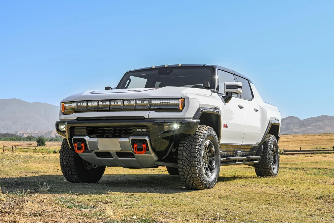 2022 GMC Hummer EV - Image 7 of 29
