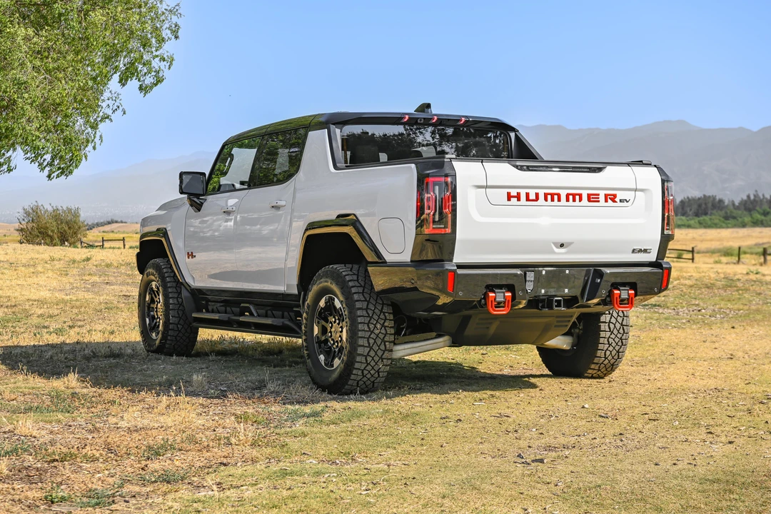 2022 GMC Hummer EV - Image 12 of 29