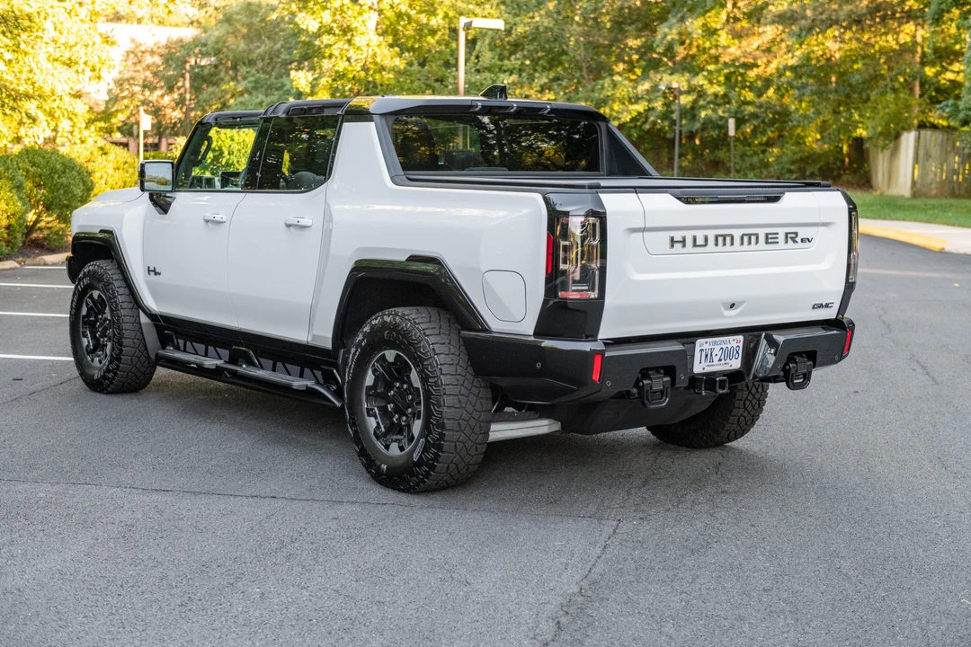 2022 GMC Hummer EV - Image 4 of 31