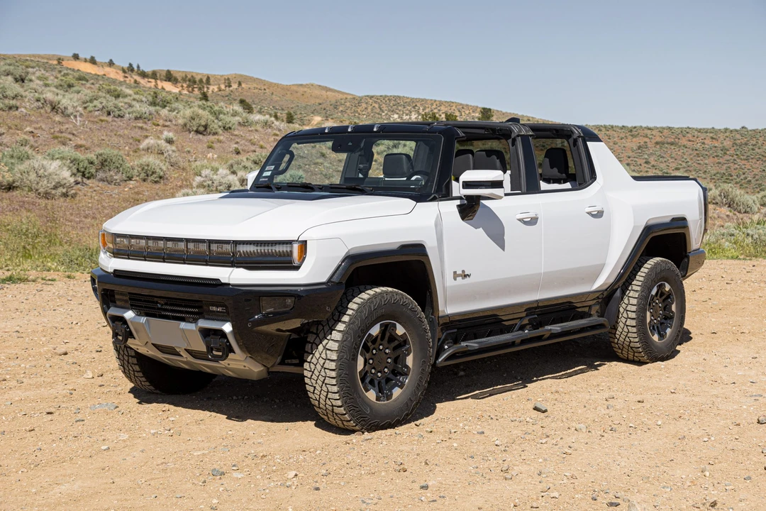2022 GMC Hummer EV - Image 3 of 31