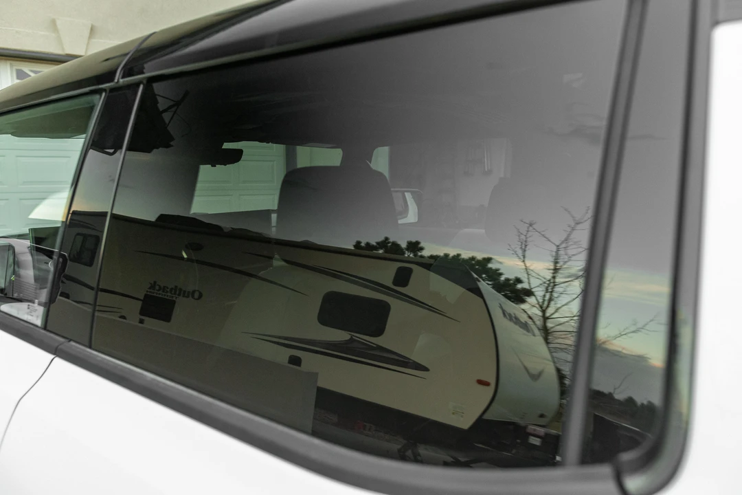 2022 GMC Hummer EV - Image 18 of 31