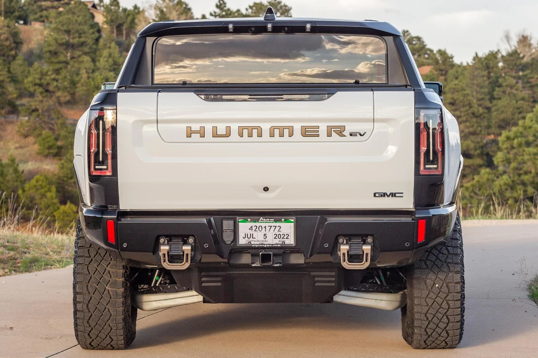 2022 GMC Hummer EV - Image 5 of 31