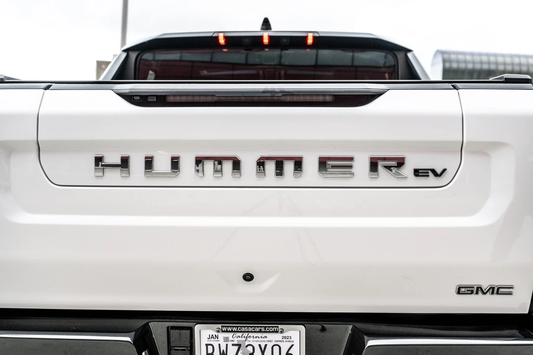 2022 GMC Hummer EV - Image 31 of 31