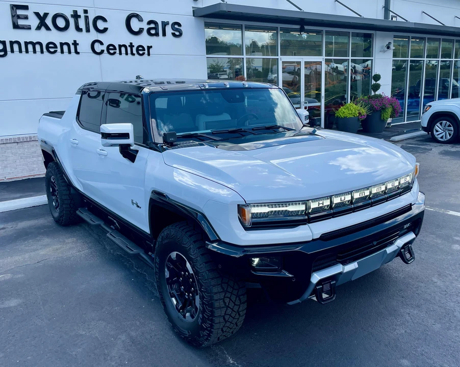 2022 GMC Hummer EV - Image 26 of 31