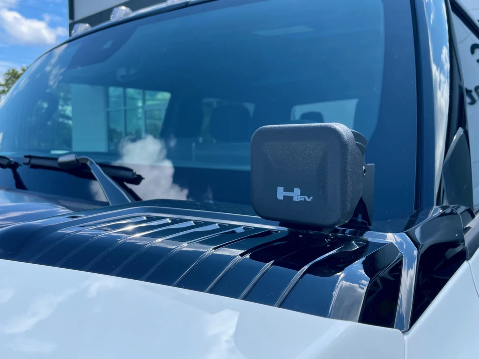 2022 GMC Hummer EV - Image 31 of 31
