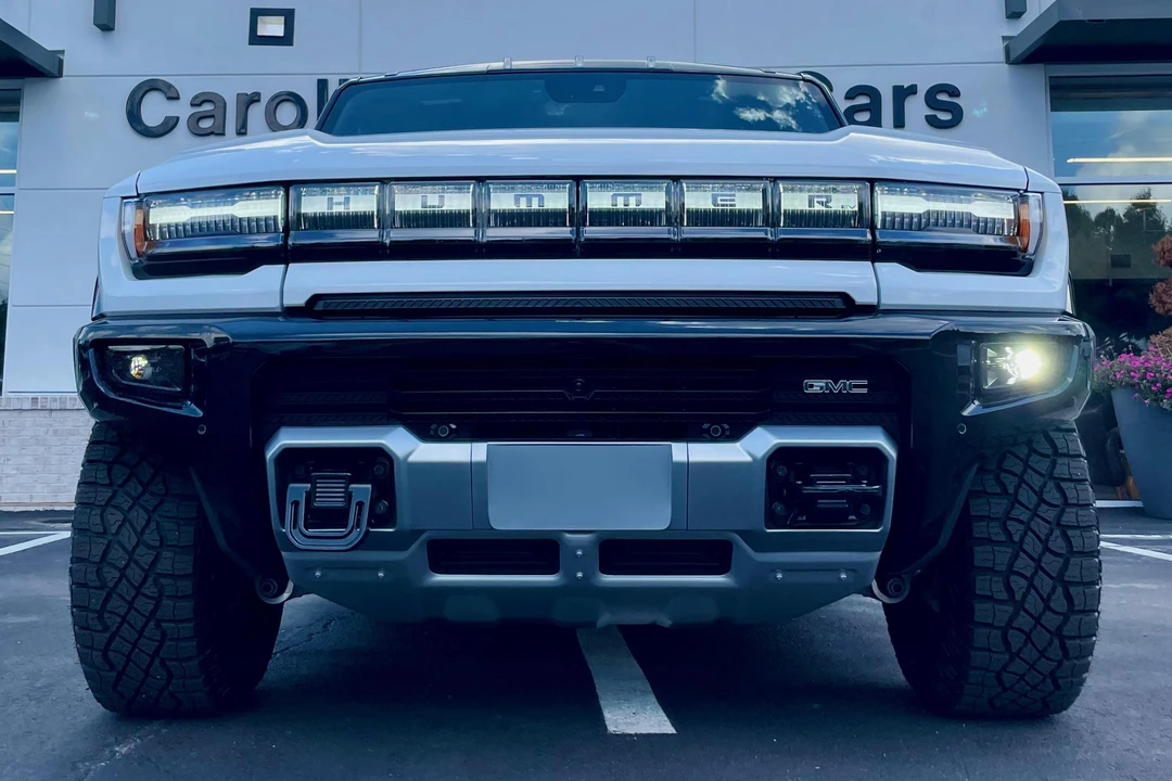 2022 GMC Hummer EV - Image 2 of 31