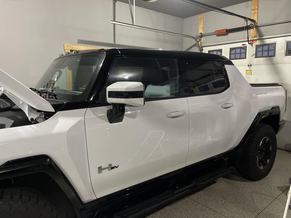 2022 GMC Hummer EV - Image 13 of 31