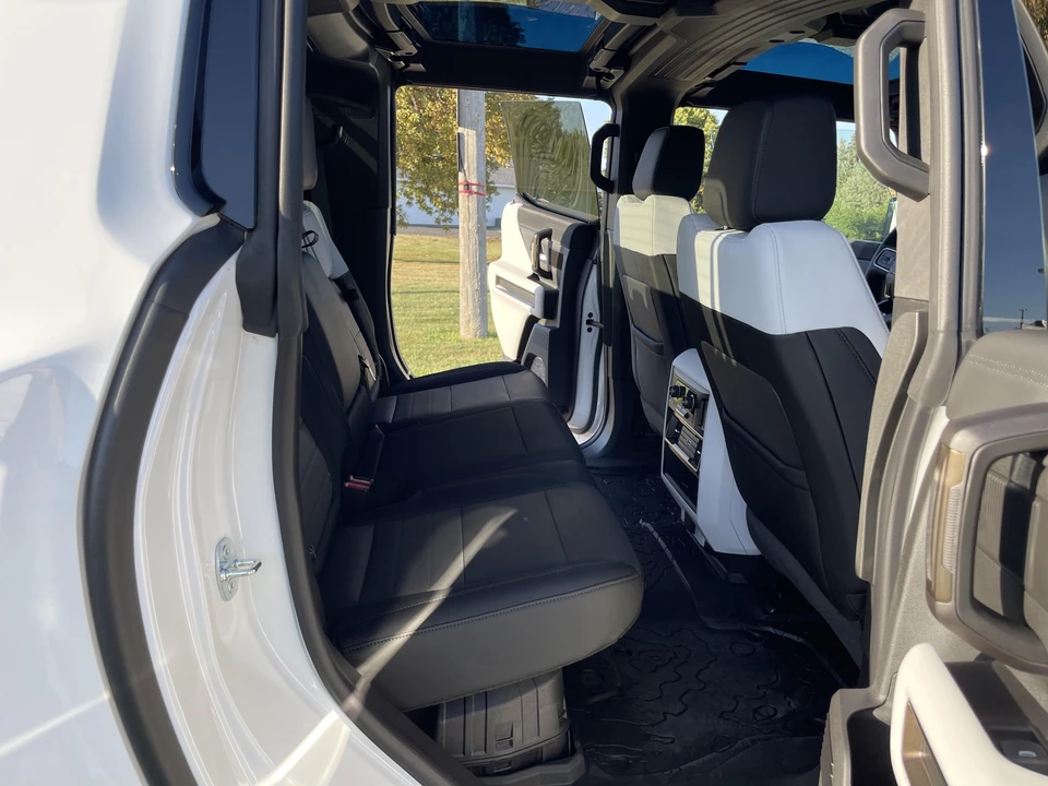 2022 GMC Hummer EV - Image 31 of 31