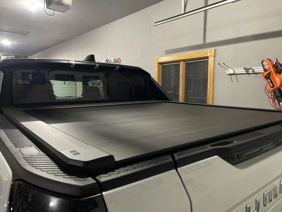 2022 GMC Hummer EV - Image 15 of 31