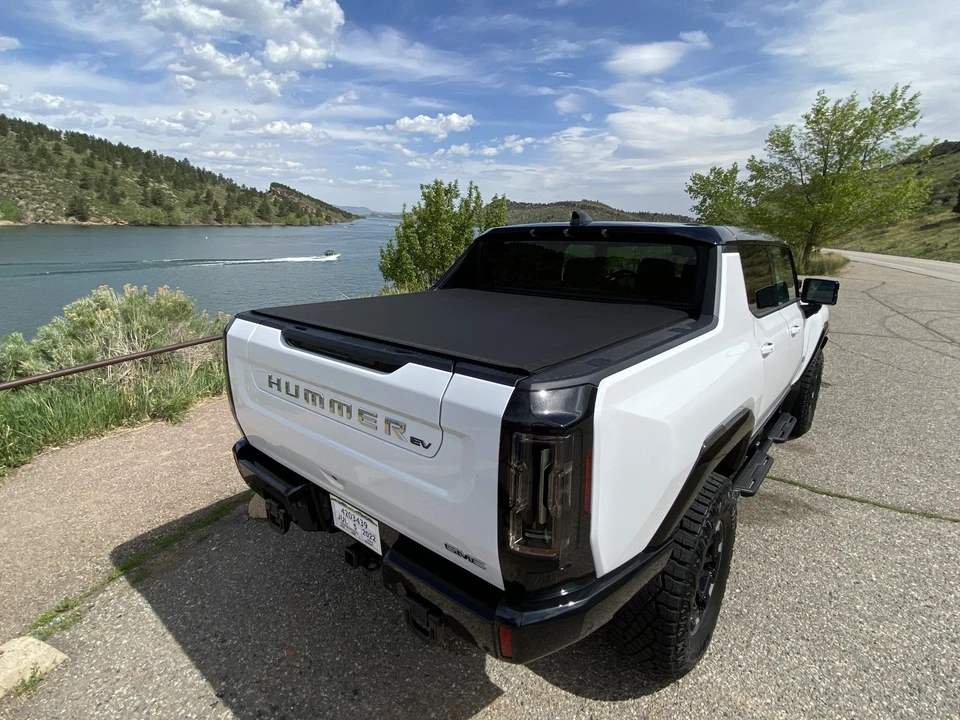 2022 GMC Hummer EV - Image 12 of 31
