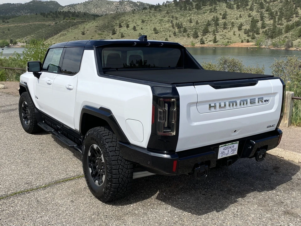 2022 GMC Hummer EV - Image 8 of 31