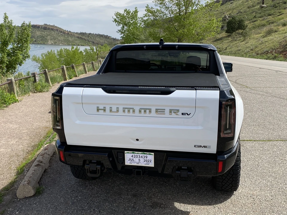 2022 GMC Hummer EV - Image 9 of 31